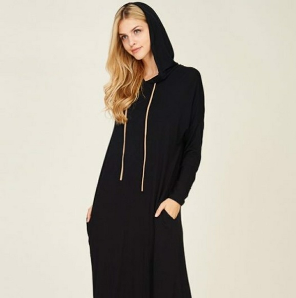 BLACK LONG SLEEVE HOODED MAXI DRESS - Picture 1 of 7